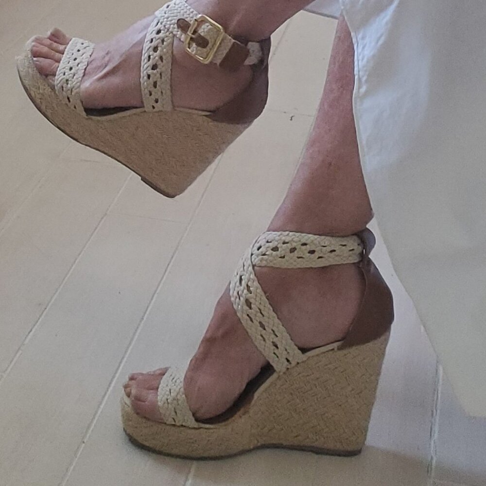 Steve Madden crochet off white espadrilles size 9